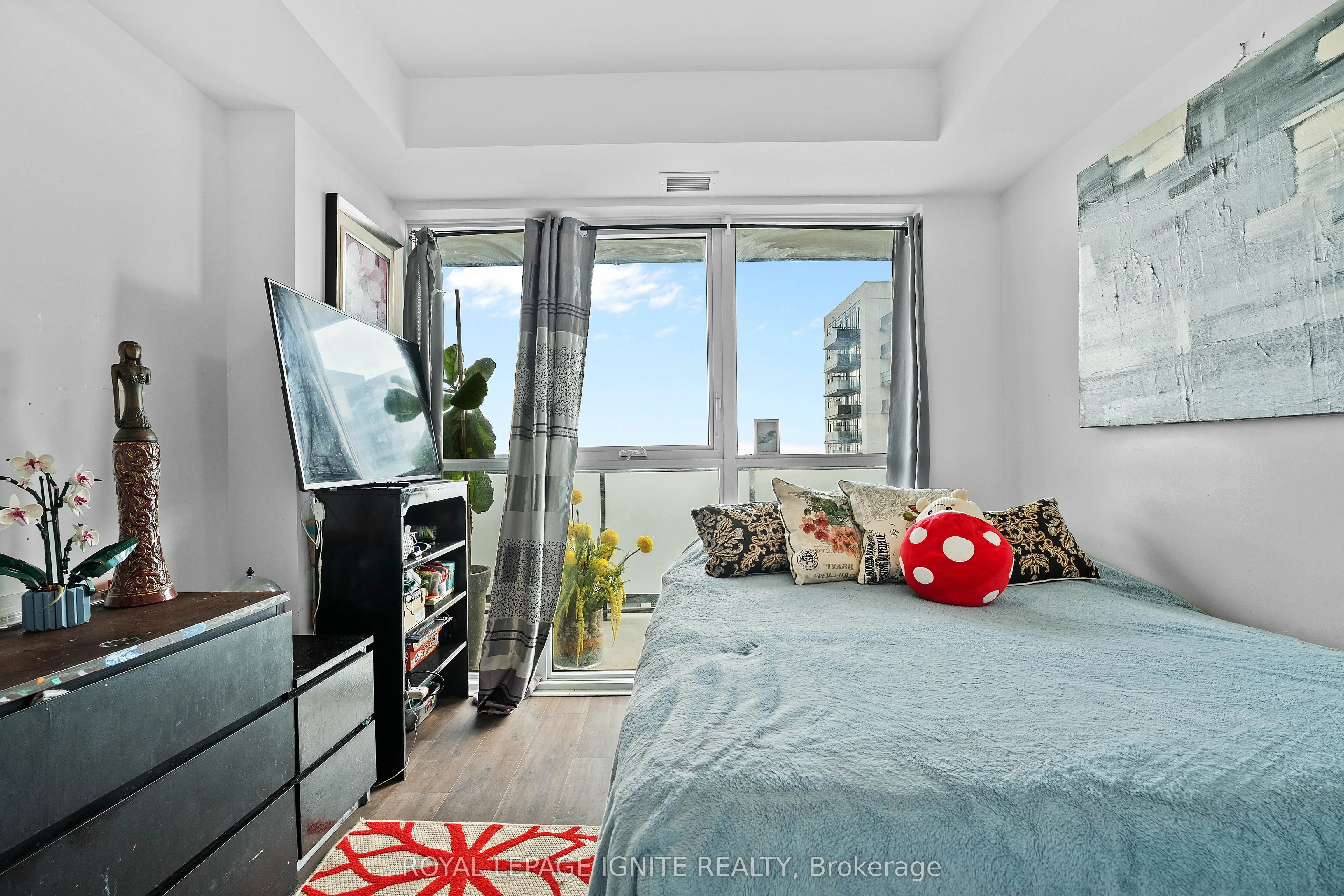 2550 Simcoe Street N, #2311
