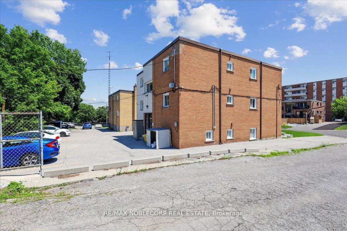 362 Elgin Court, #2