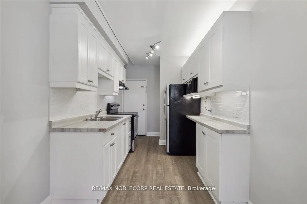 362 Elgin Court, #2