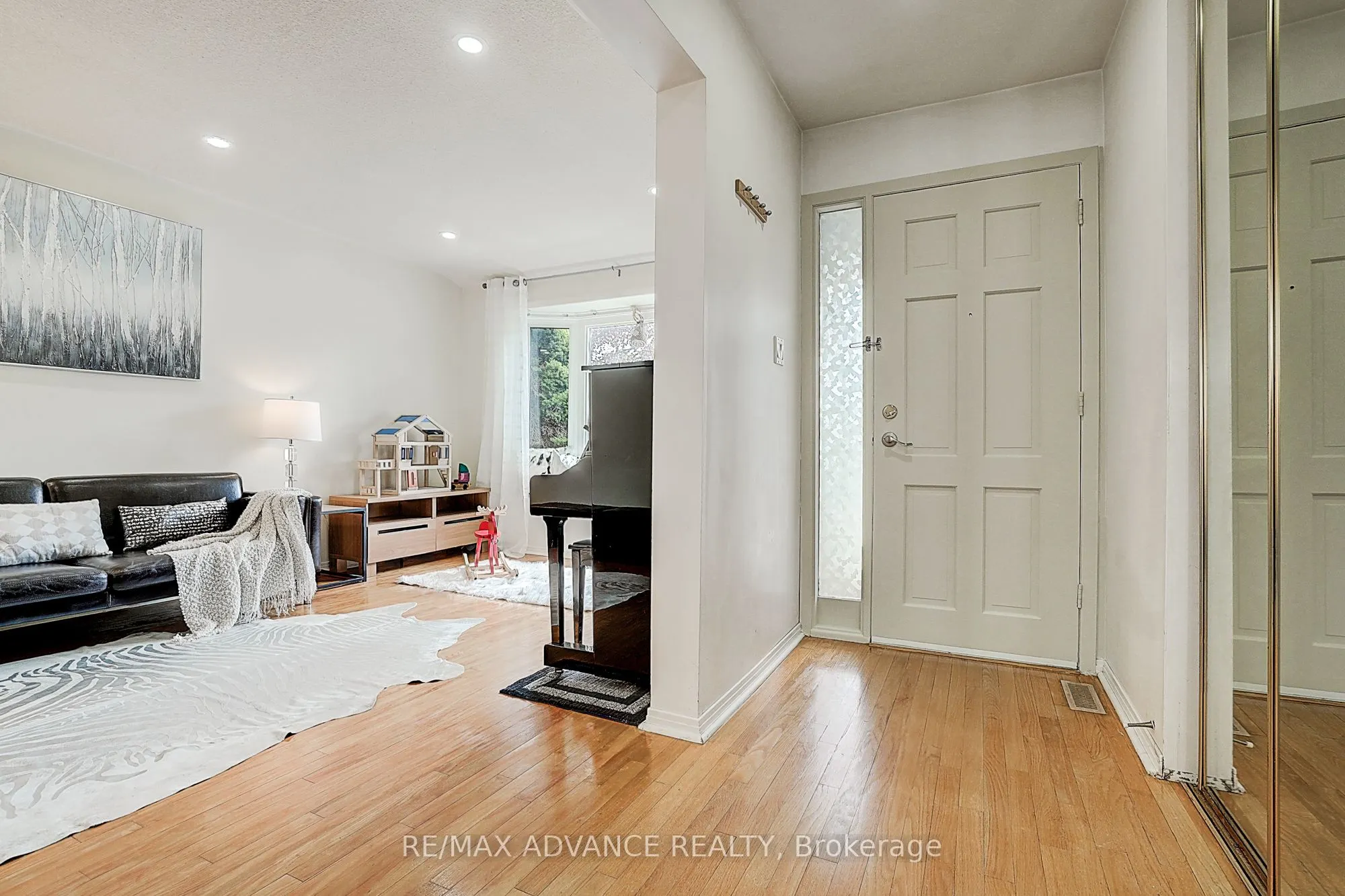 86 Placentia Boulevard