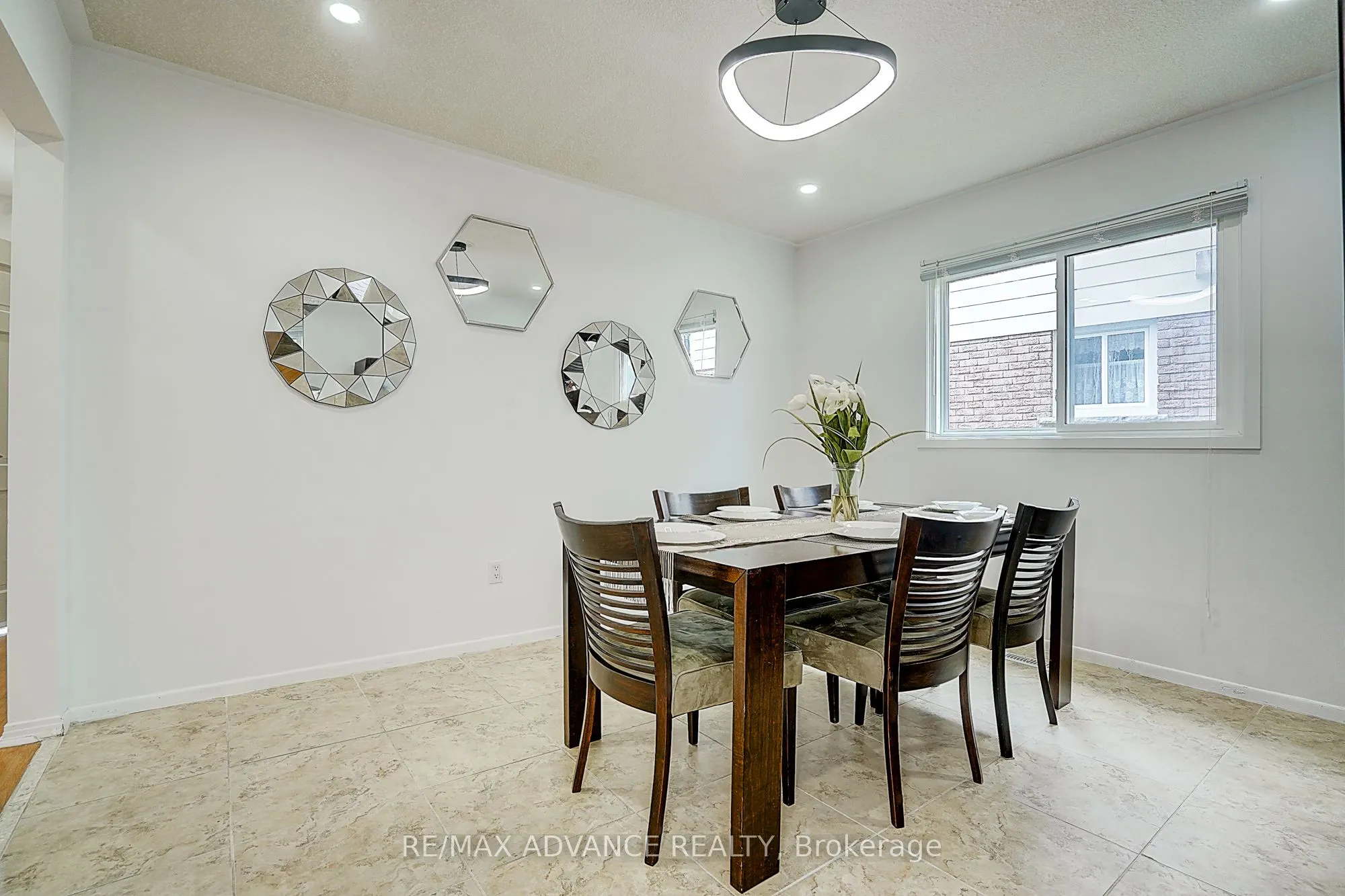 86 Placentia Boulevard
