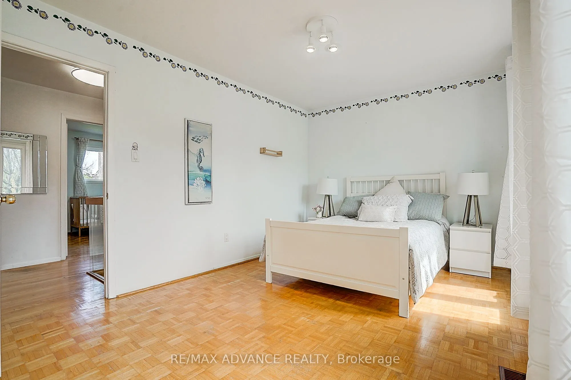 86 Placentia Boulevard
