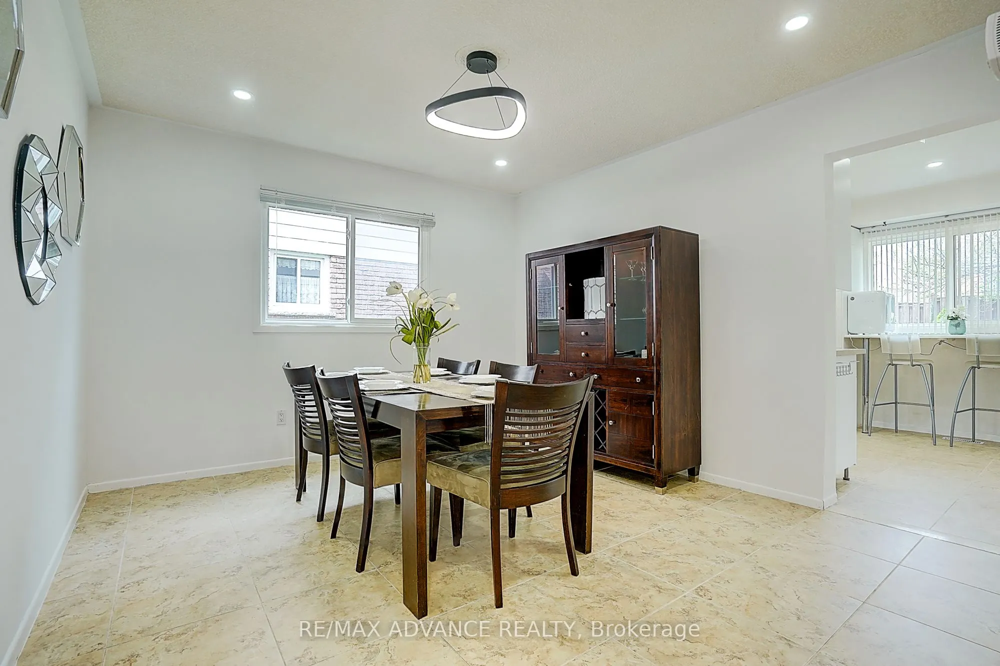 86 Placentia Boulevard