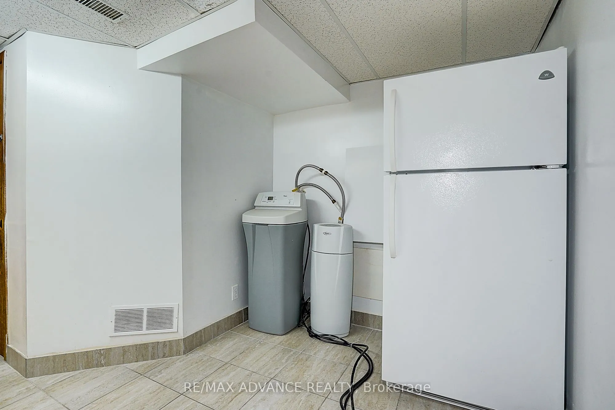 86 Placentia Boulevard