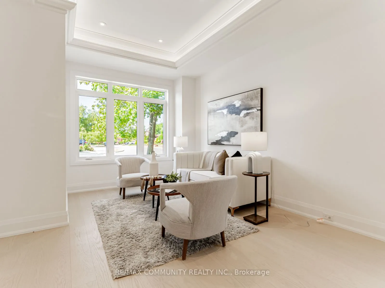 43 Sugarbush Square