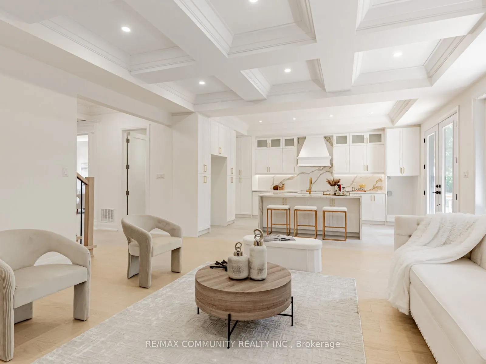 43 Sugarbush Square