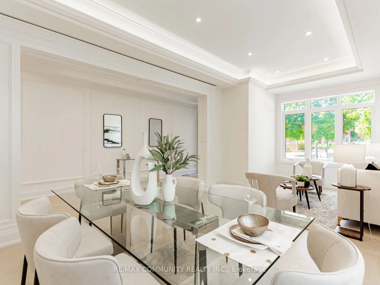 43 Sugarbush Square