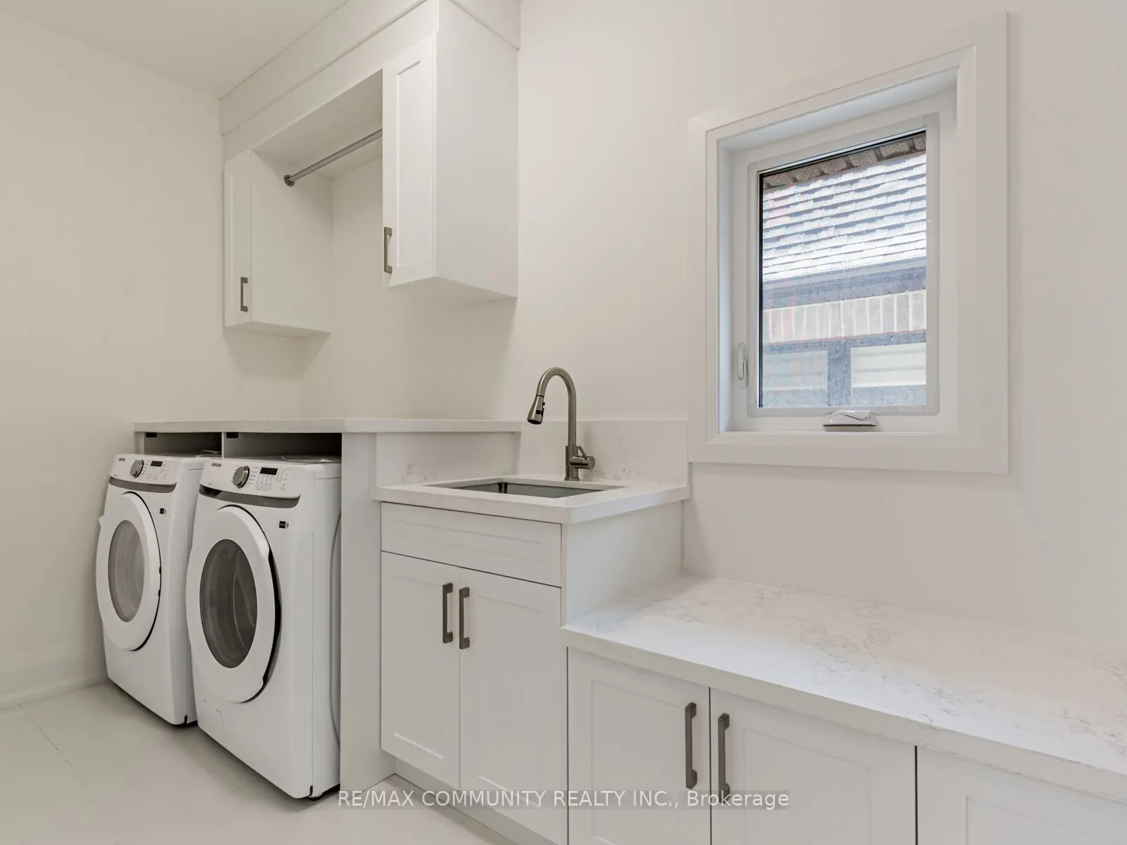 43 Sugarbush Square