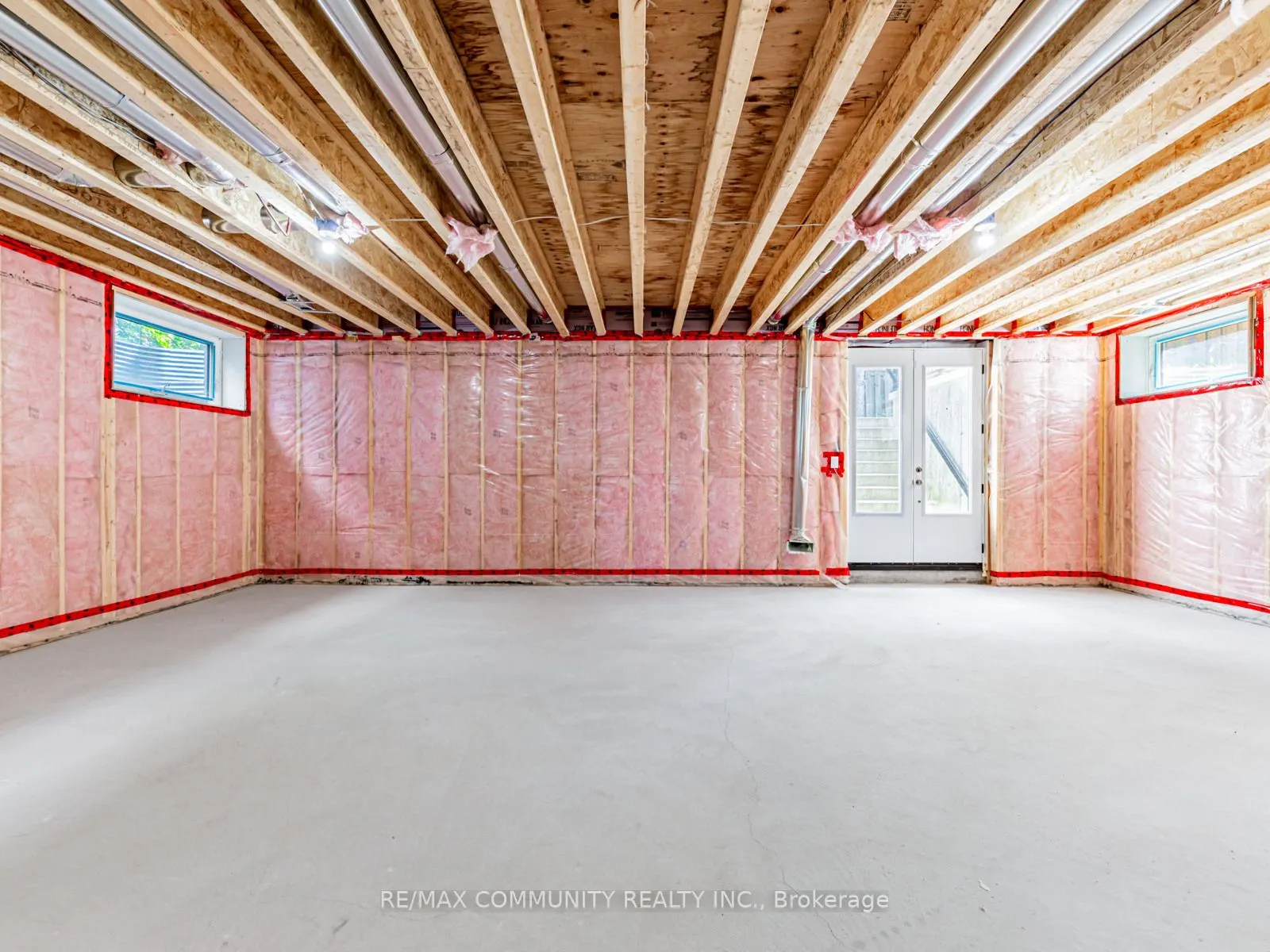 43 Sugarbush Square