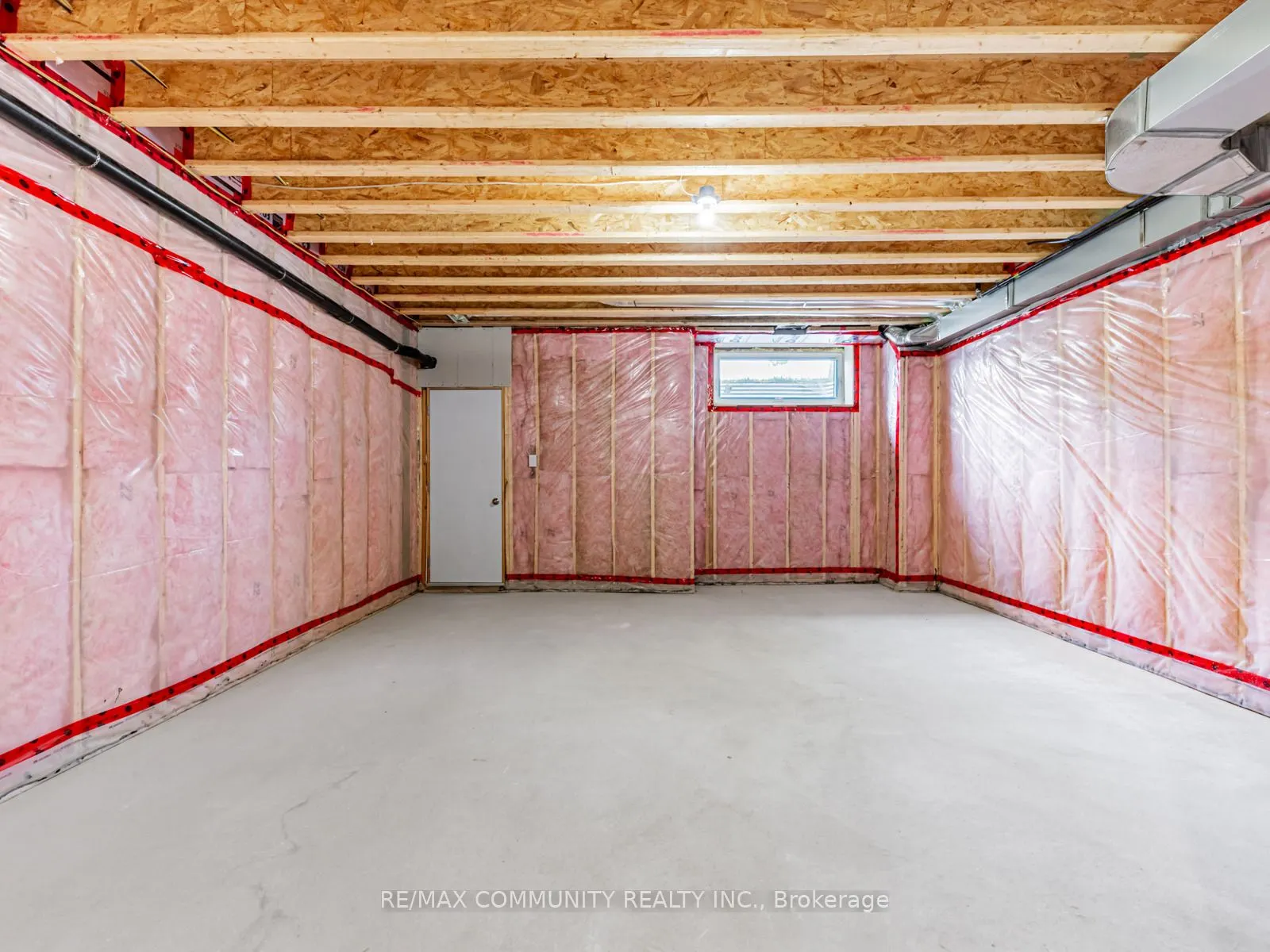 43 Sugarbush Square