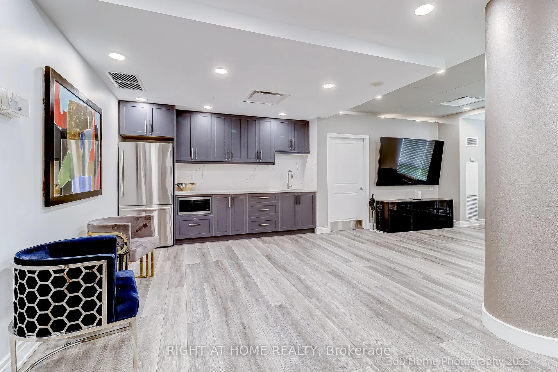 1200 The Elsplanade N, #817