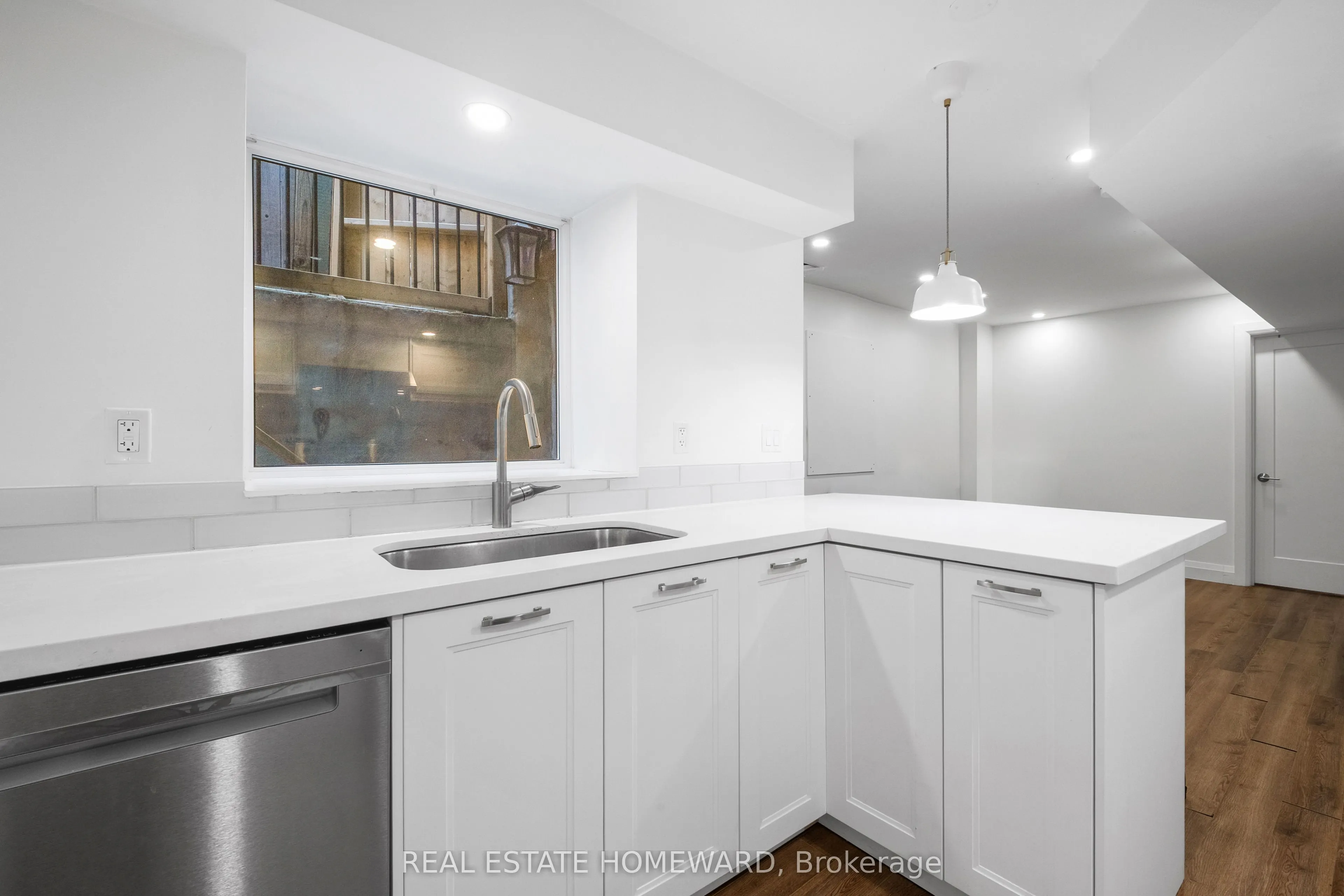 52 Garnock Avenue, #Basement