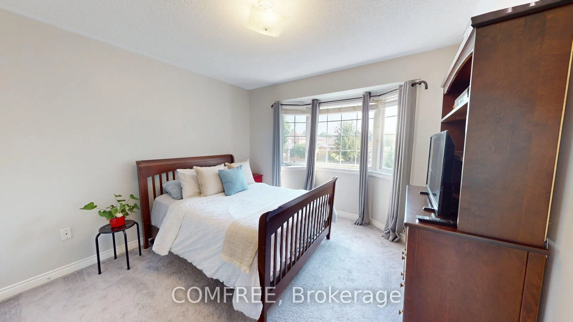 27 Markwood Crescent