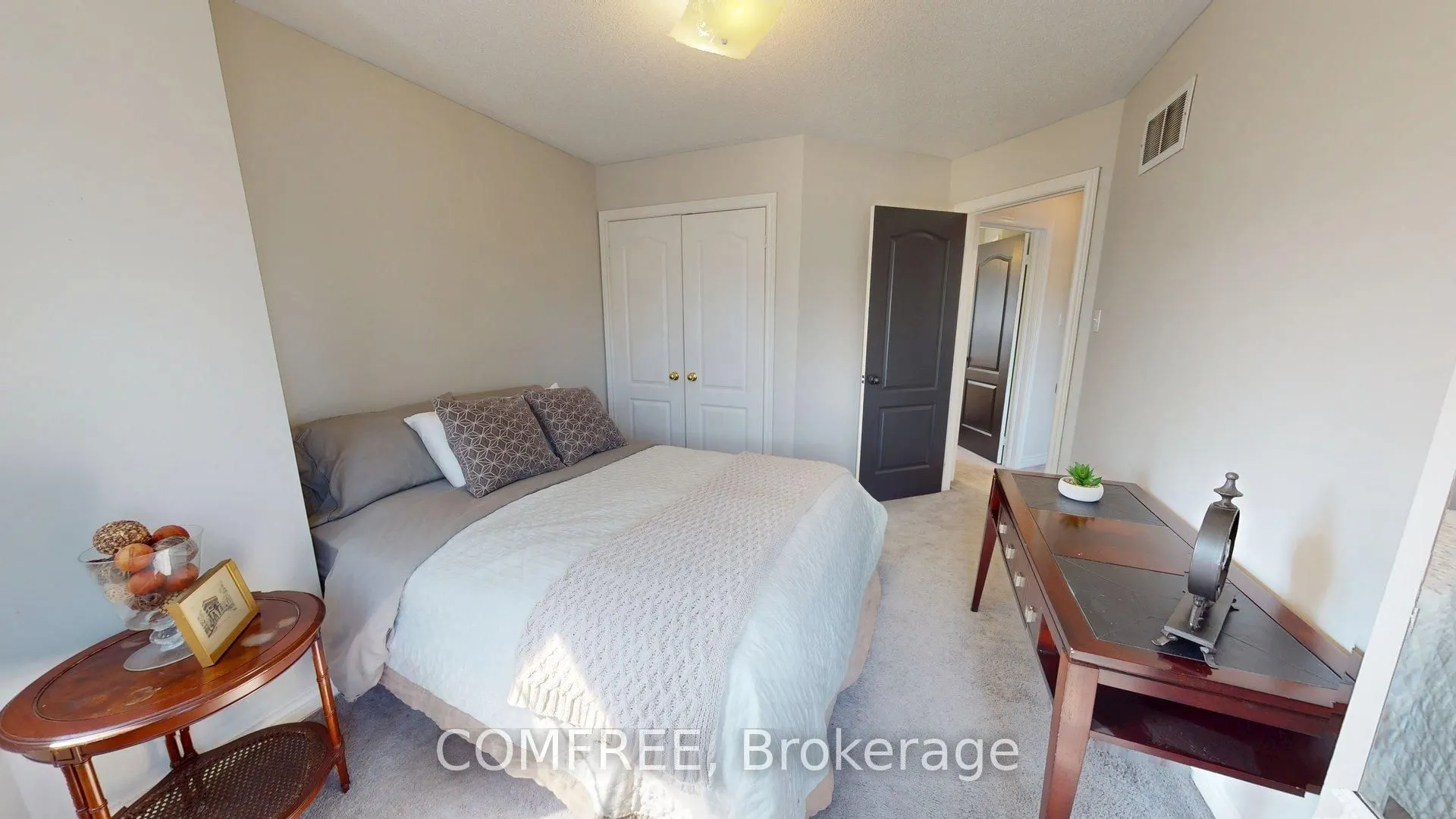 27 Markwood Crescent