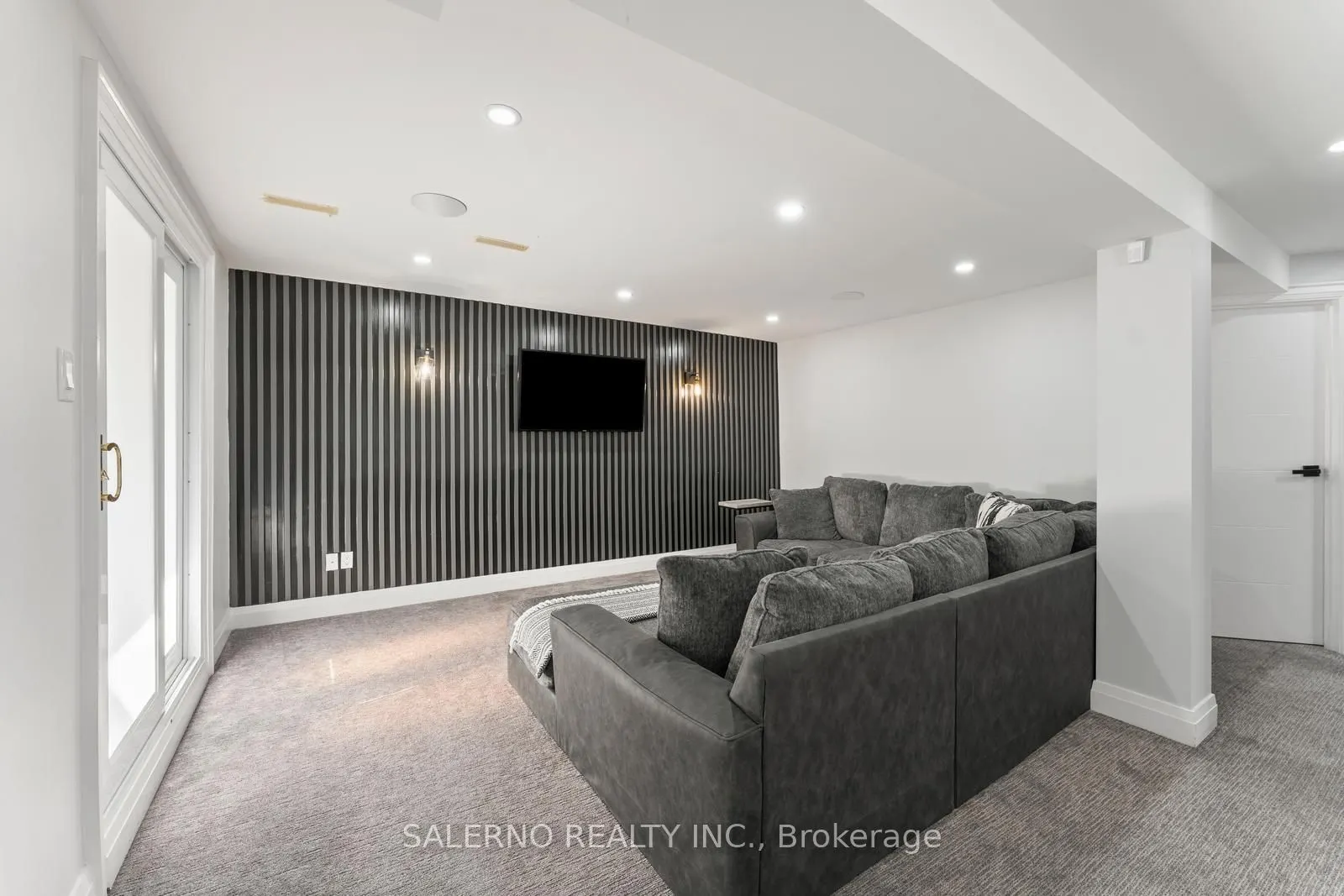 88 Holliday Drive