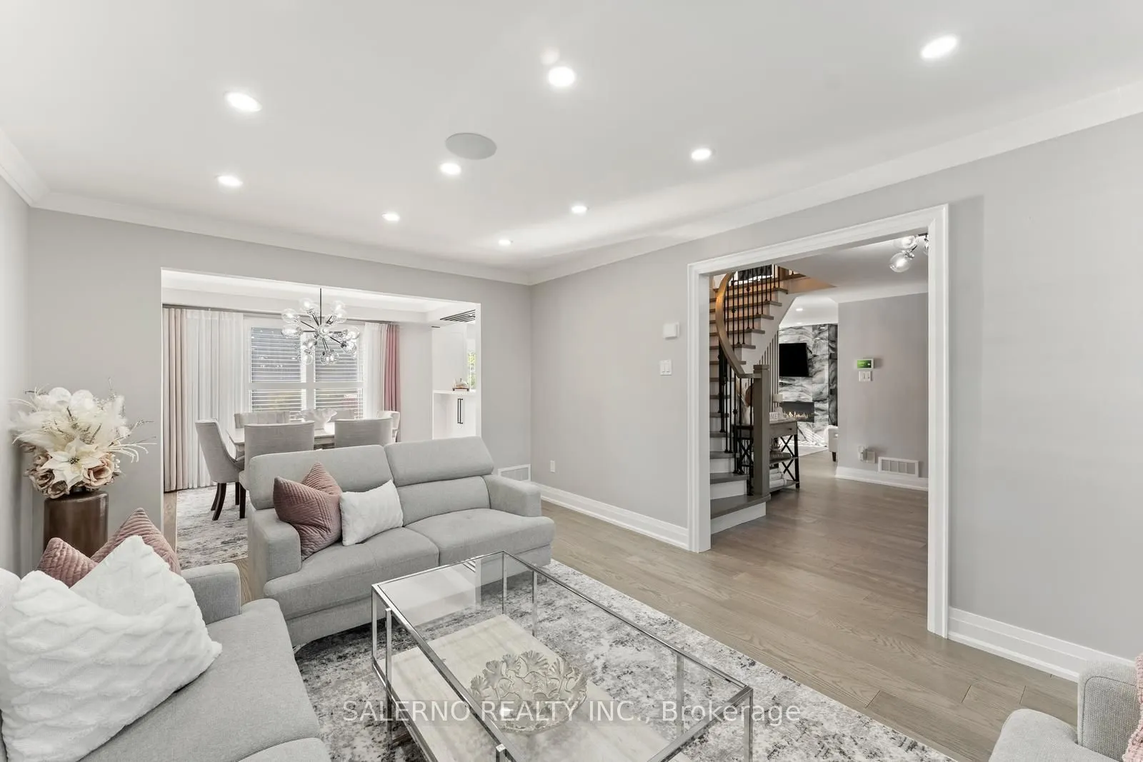 88 Holliday Drive