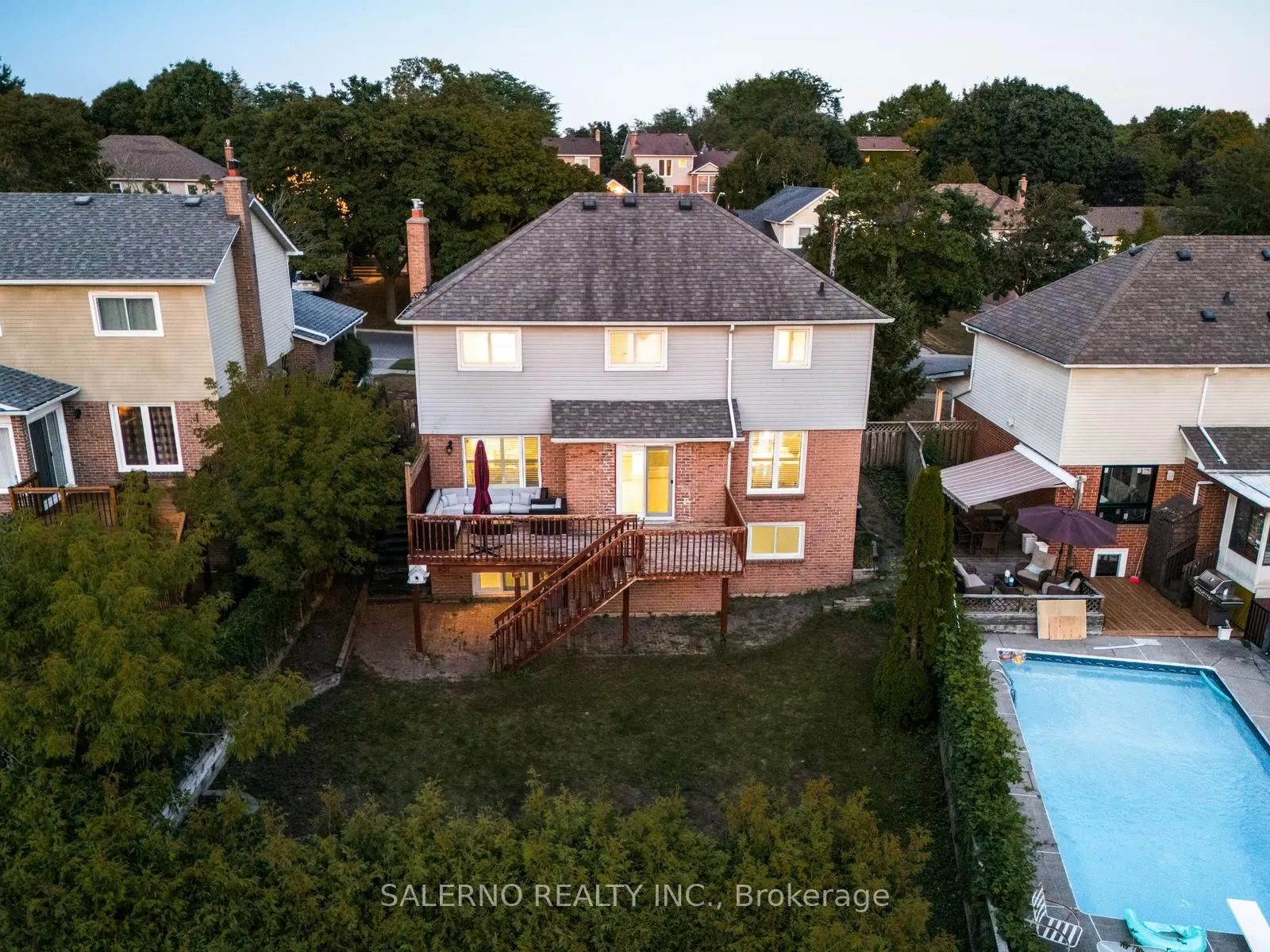 88 Holliday Drive