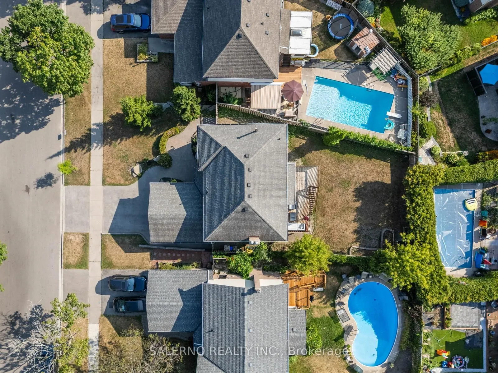 88 Holliday Drive