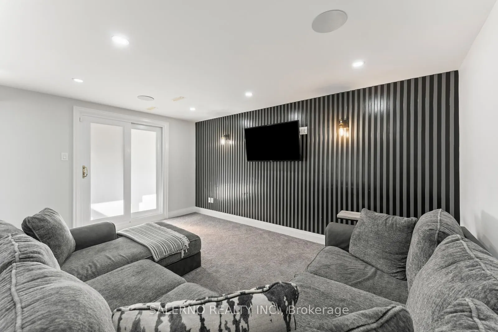 88 Holliday Drive