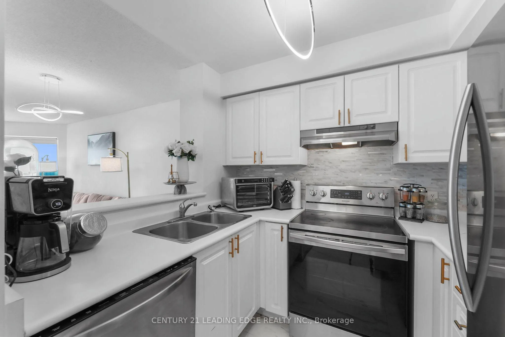 11 Lee Centre Drive, #1609