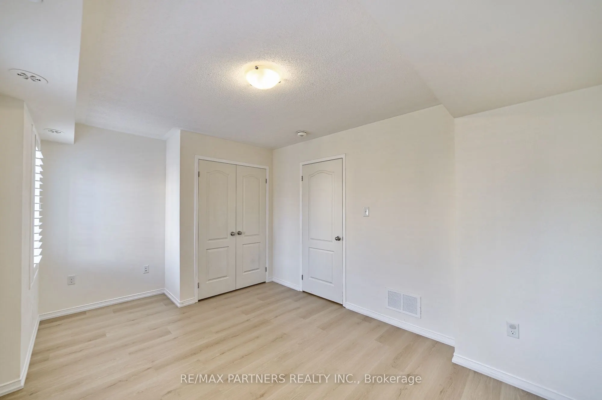 2615 Eaglesham Path