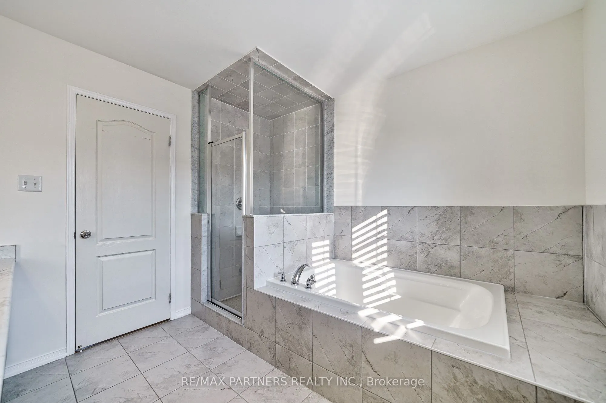 2615 Eaglesham Path