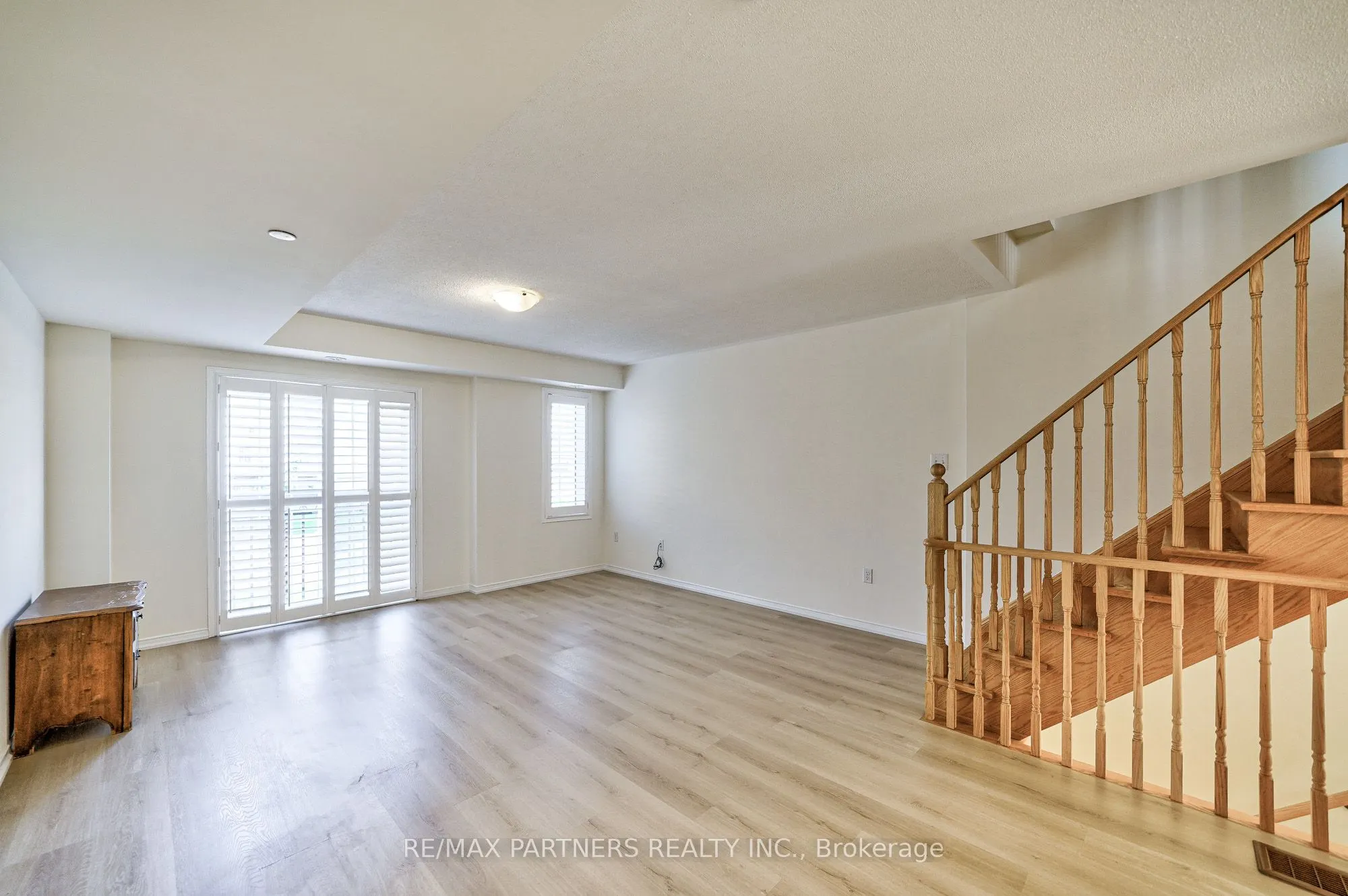 2615 Eaglesham Path