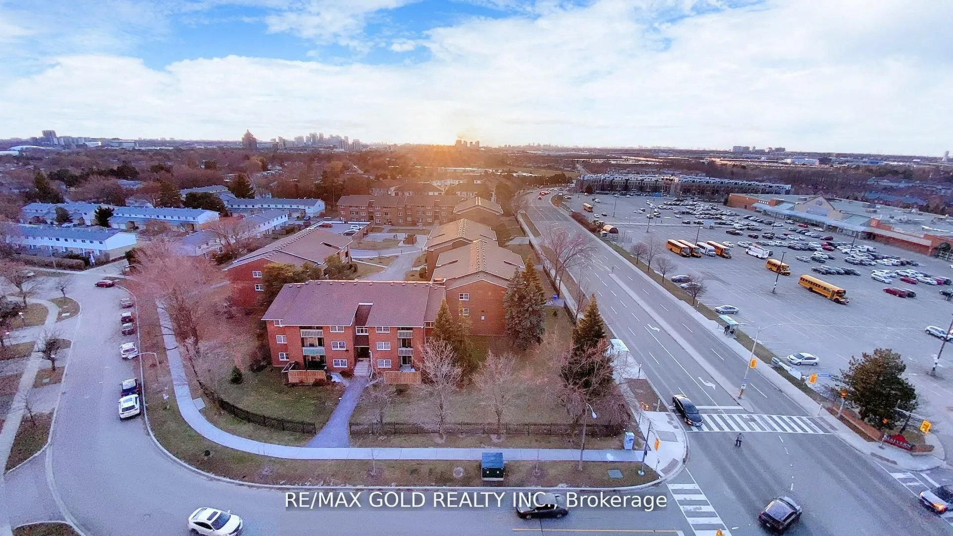 99 Blackwell Avenue, #1205