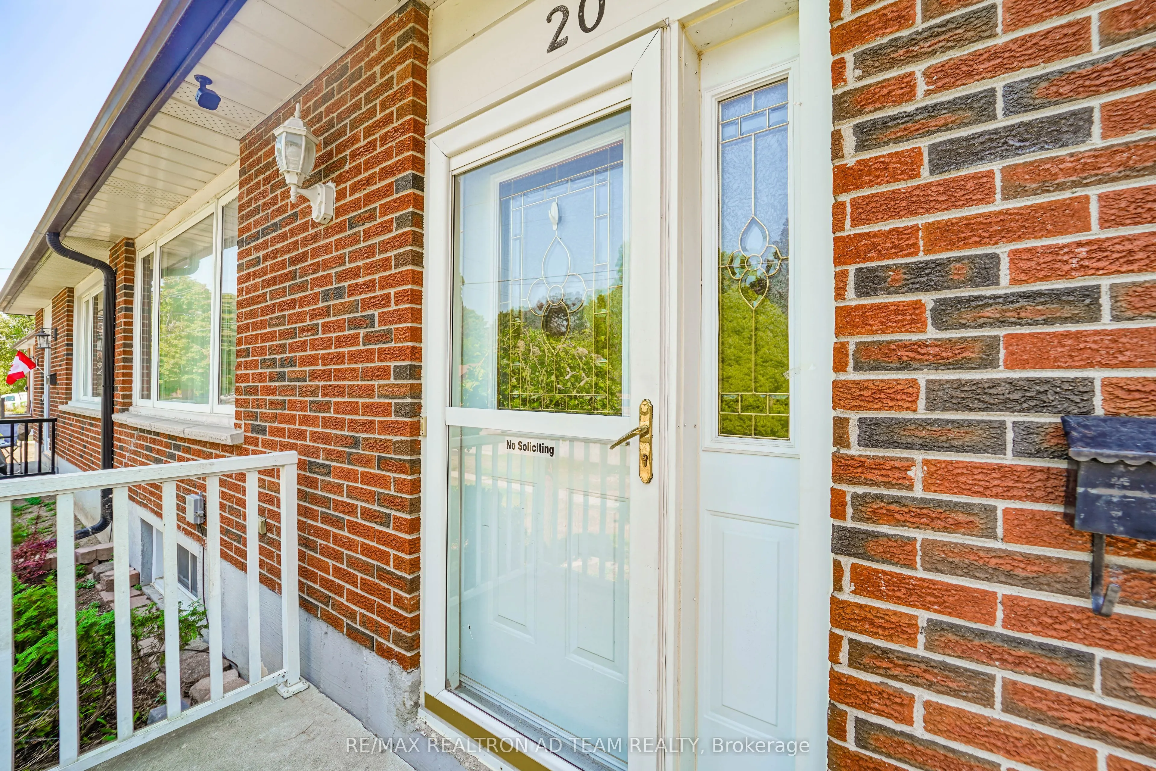 20 Little Avenue