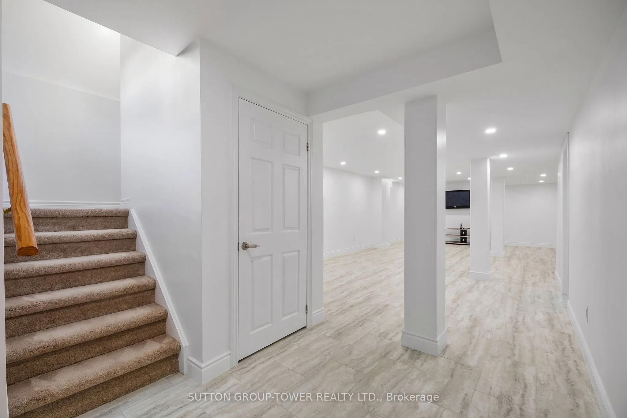 14 Rosswell Drive