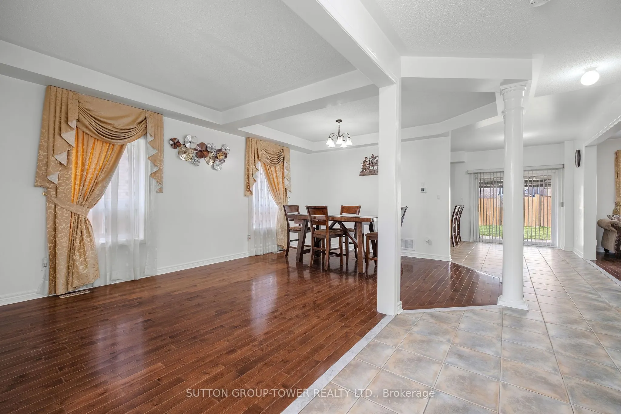 14 Rosswell Drive