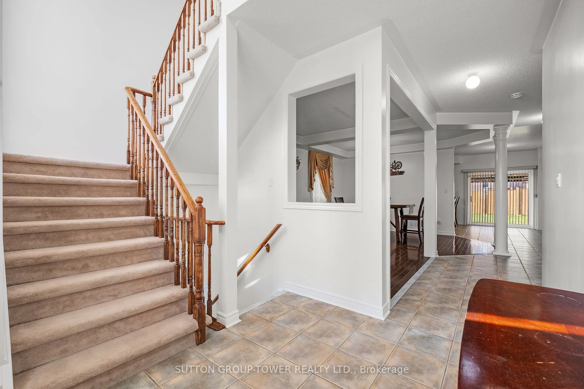 14 Rosswell Drive