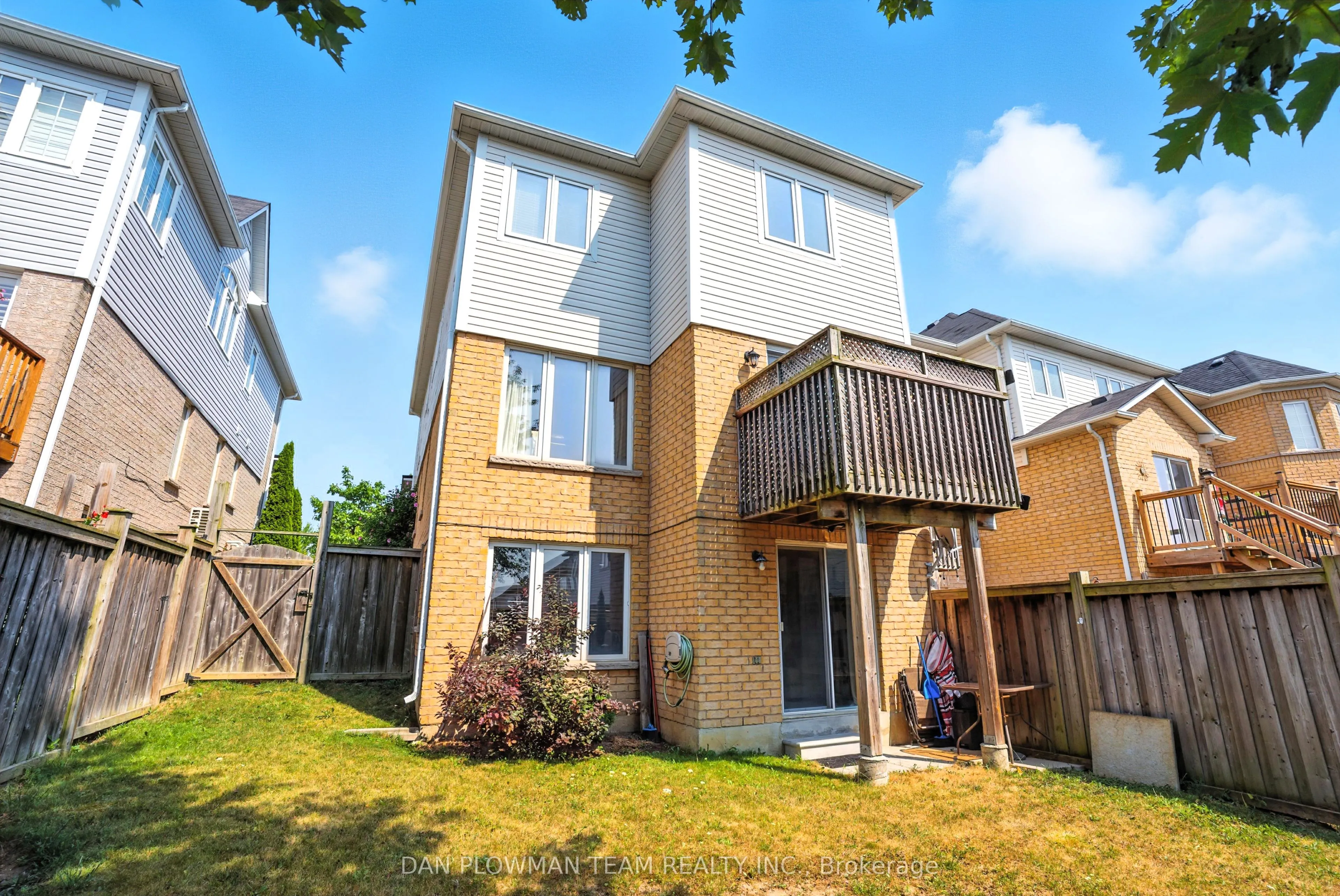 76 Kersey Crescent