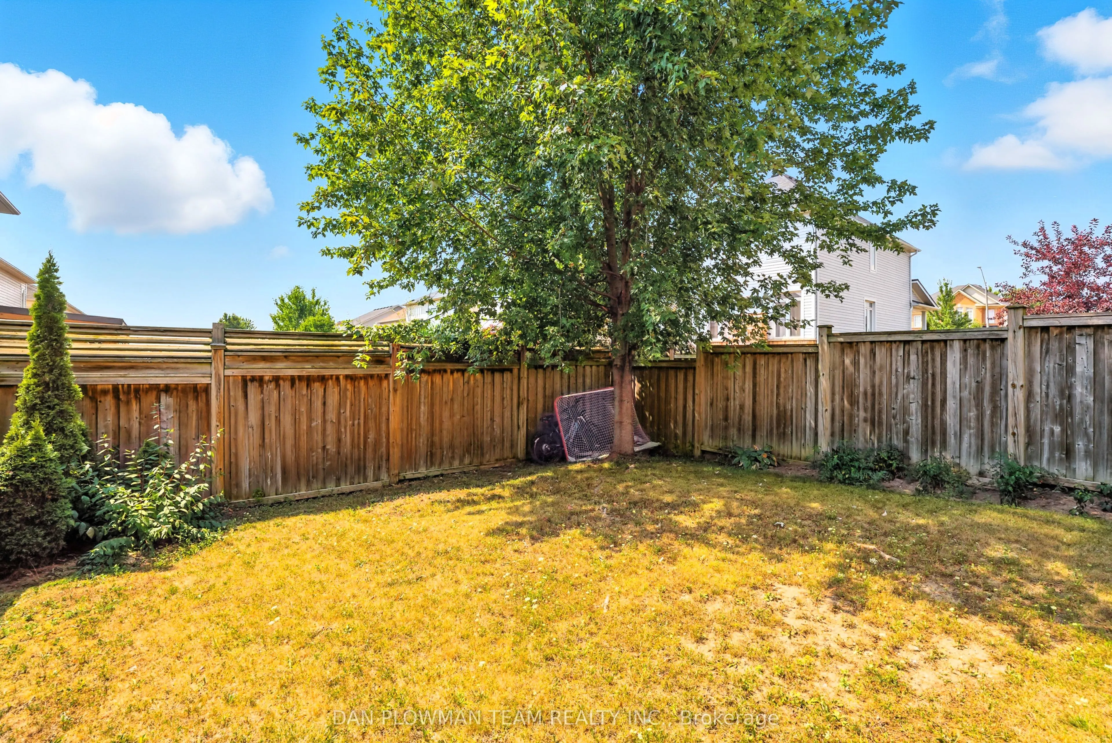 76 Kersey Crescent