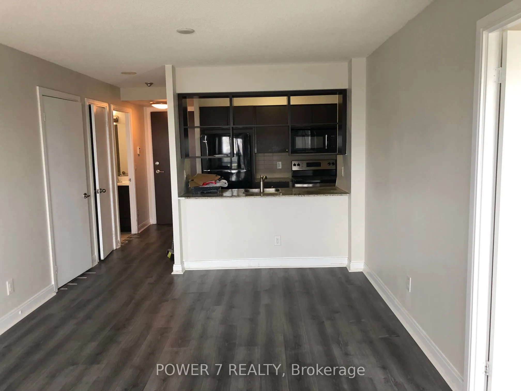 151 Village Green Square, #1104
