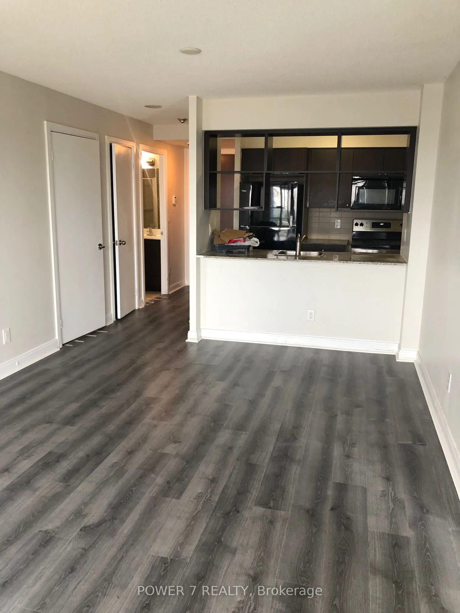 151 Village Green Square, #1104
