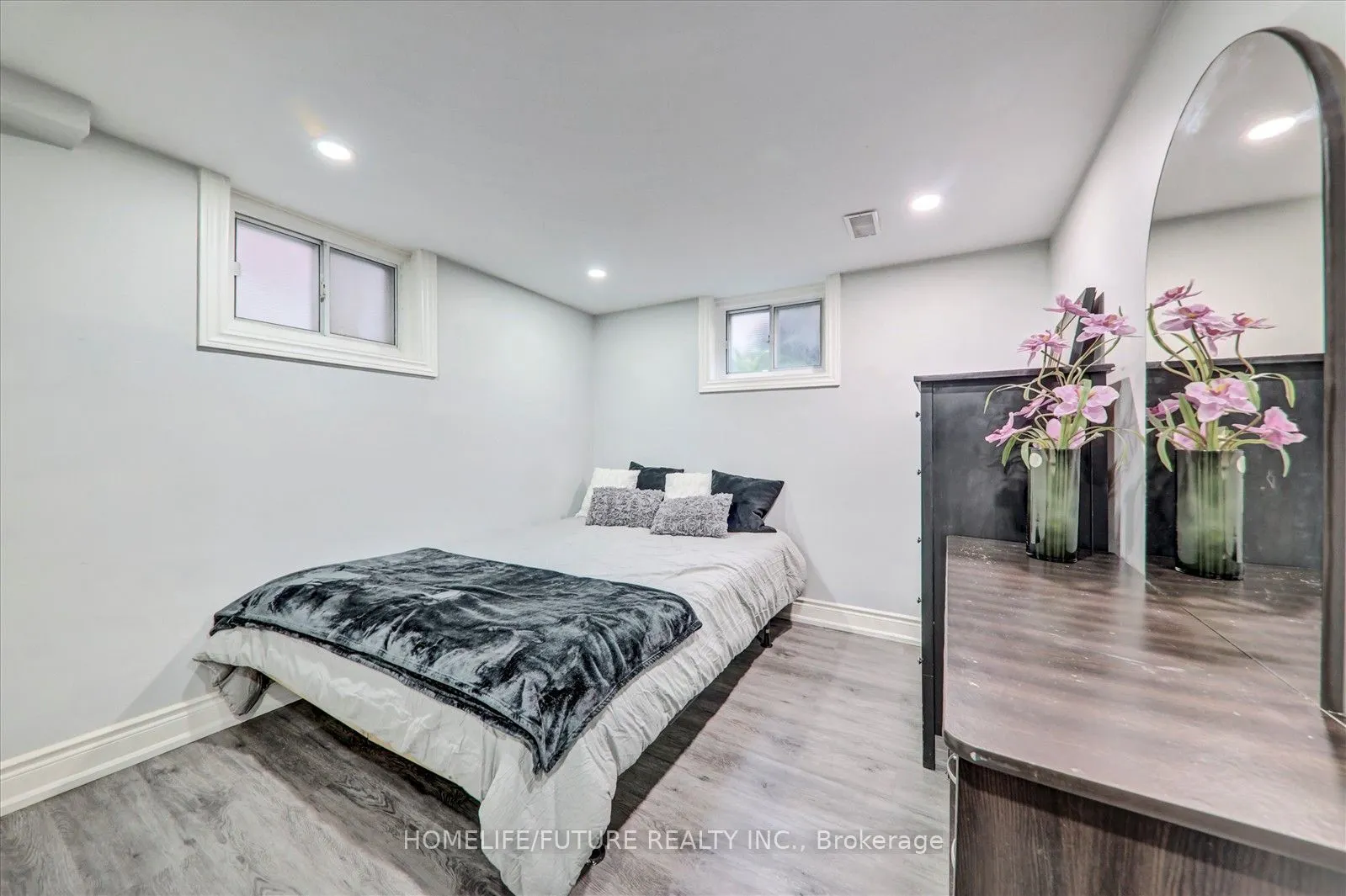 26 North Bonnington Avenue
