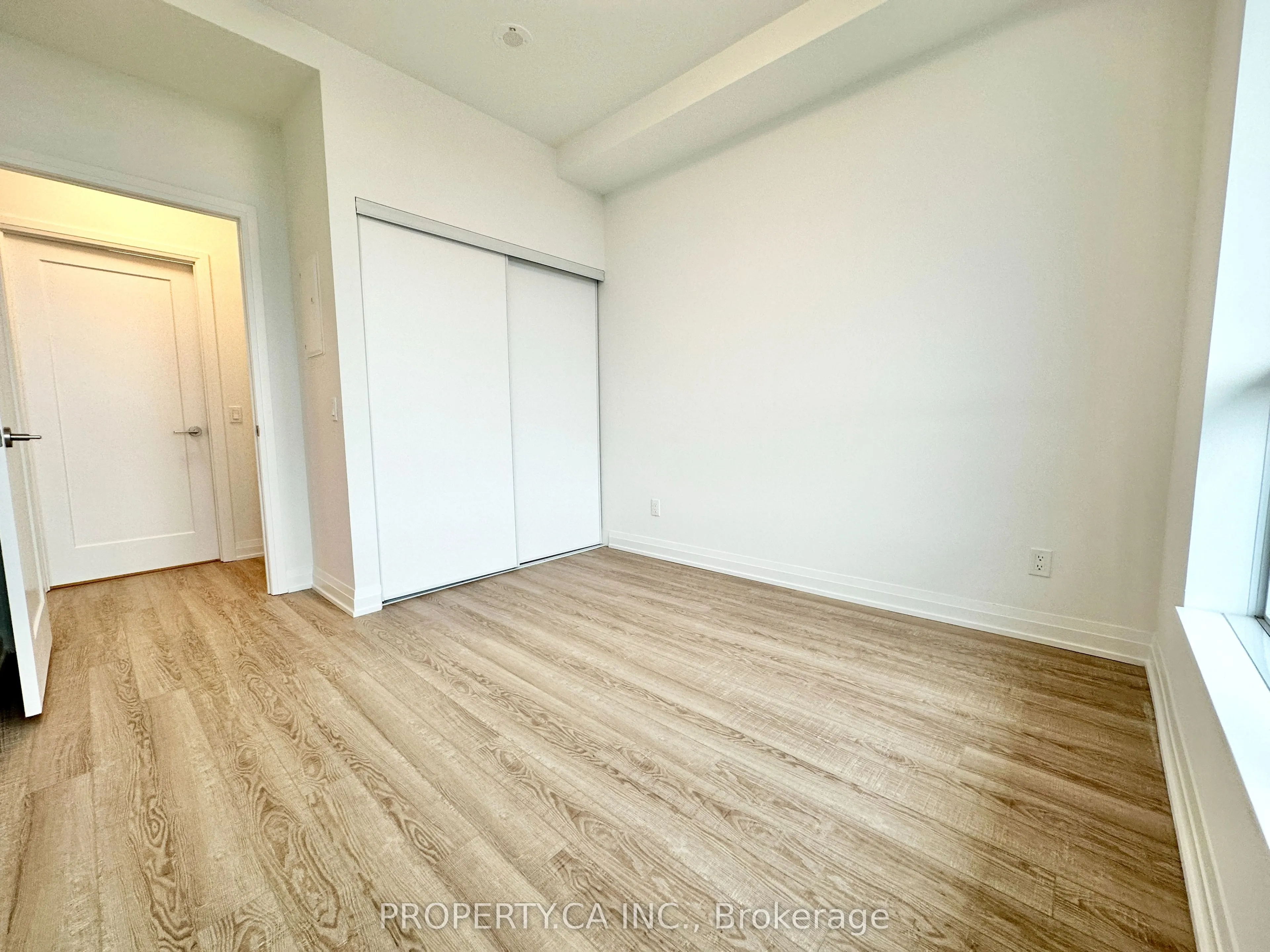 286 Main Street, #813