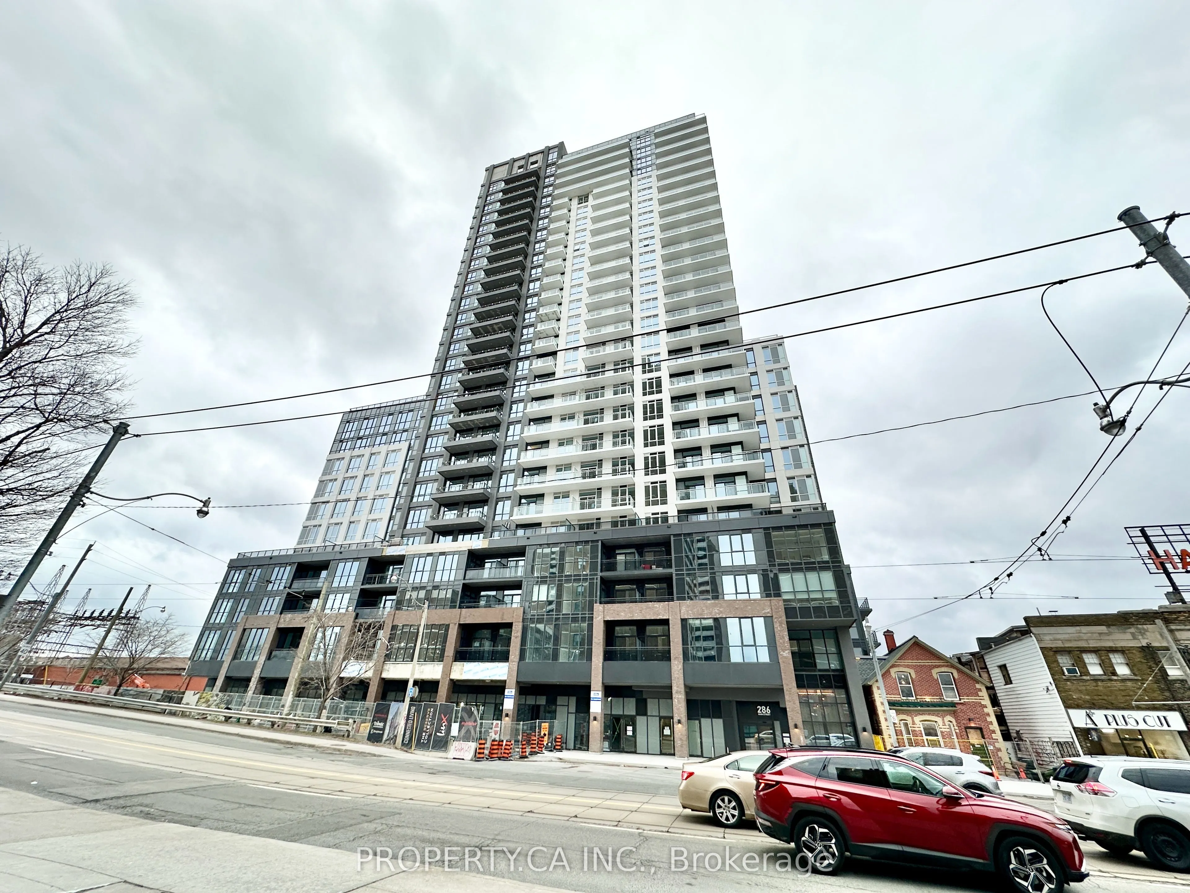 286 Main Street, #813