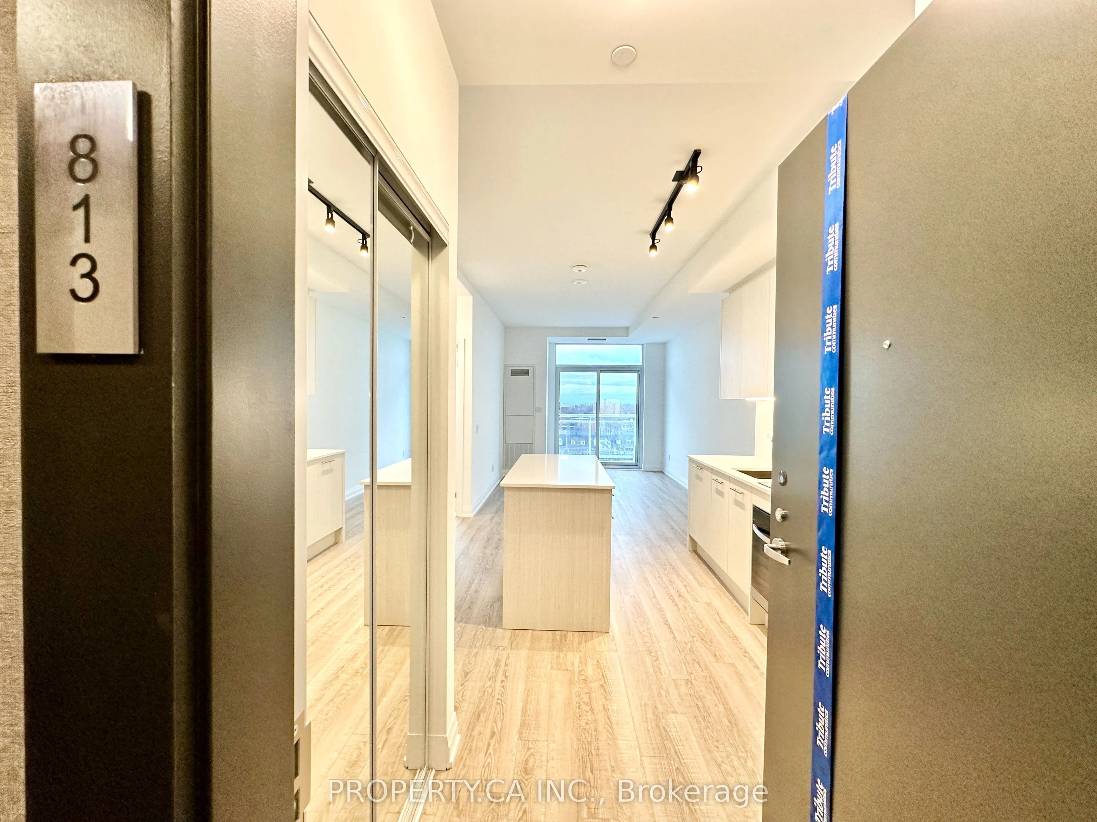 286 Main Street, #813