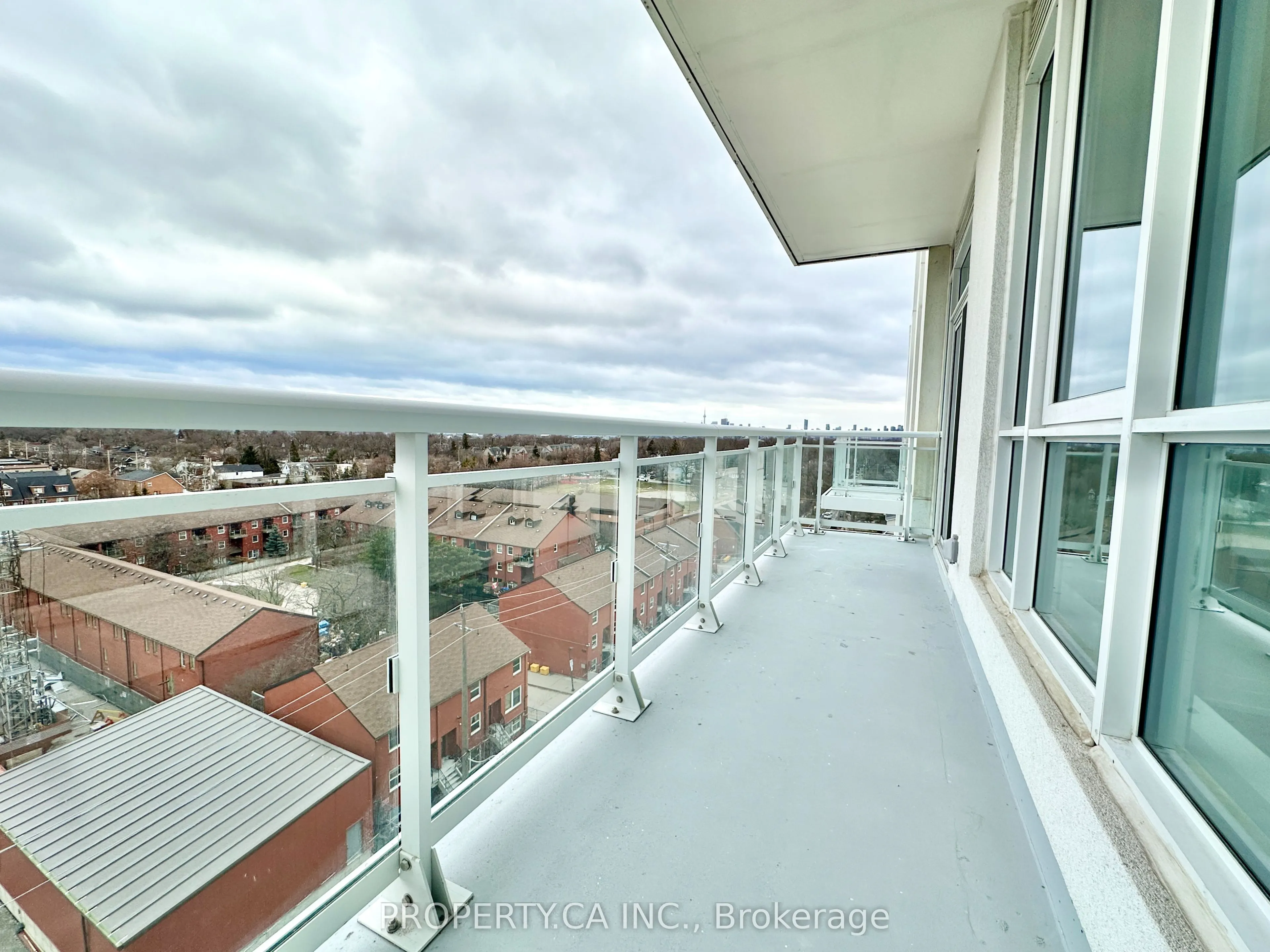 286 Main Street, #813