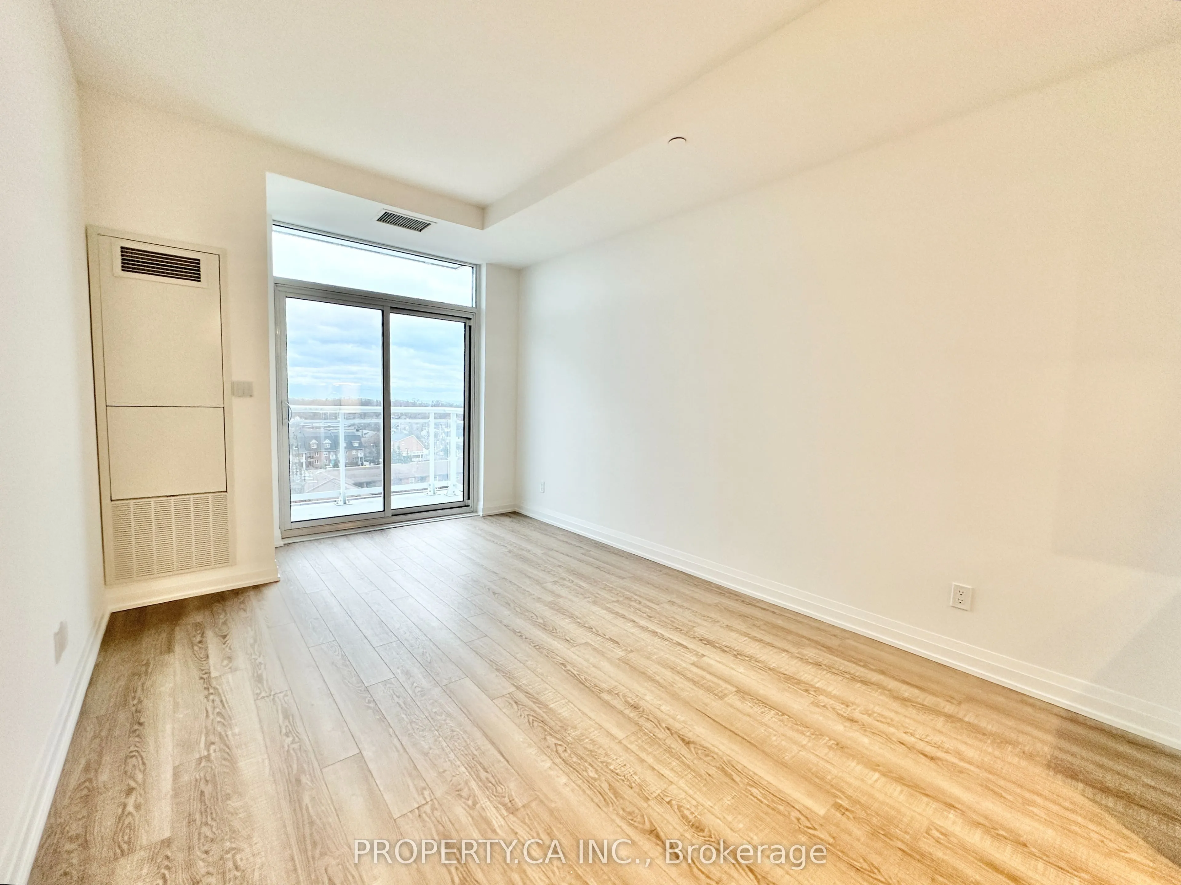 286 Main Street, #813