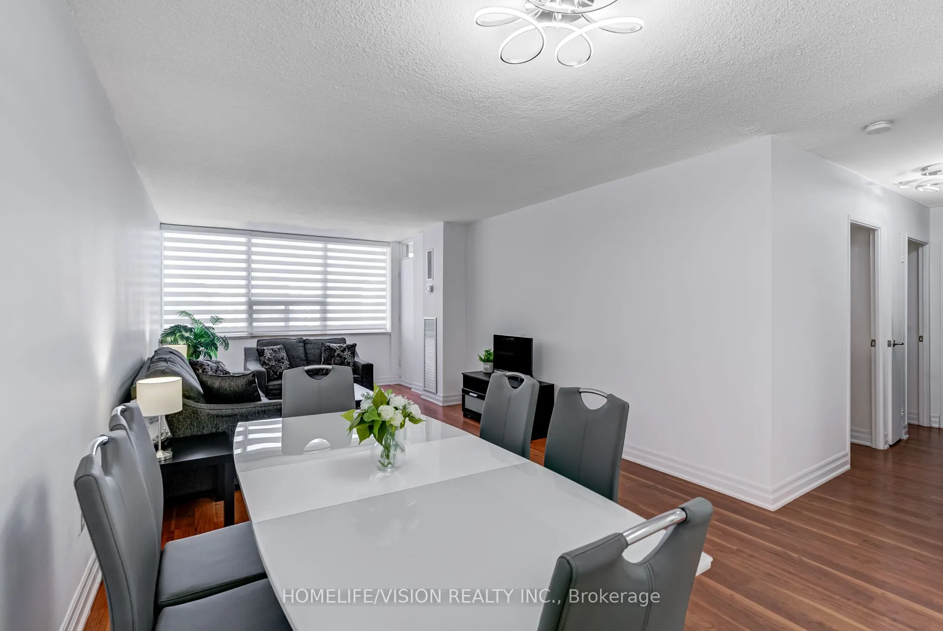 25 Silver Springs Boulevard, #905