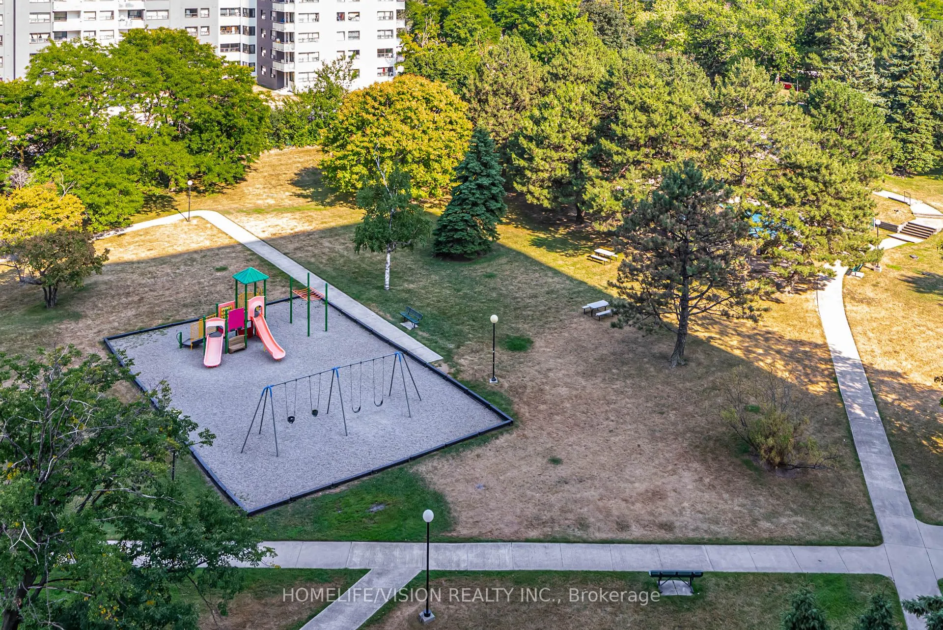 25 Silver Springs Boulevard, #905