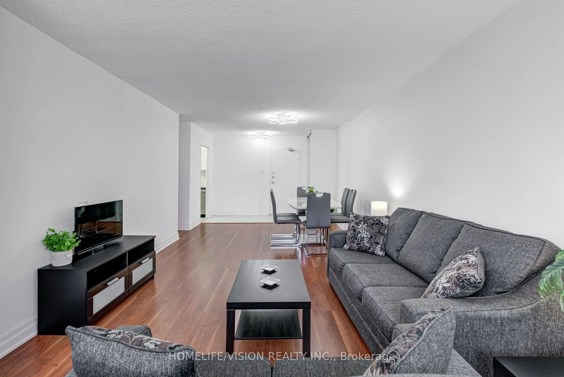 25 Silver Springs Boulevard, #905