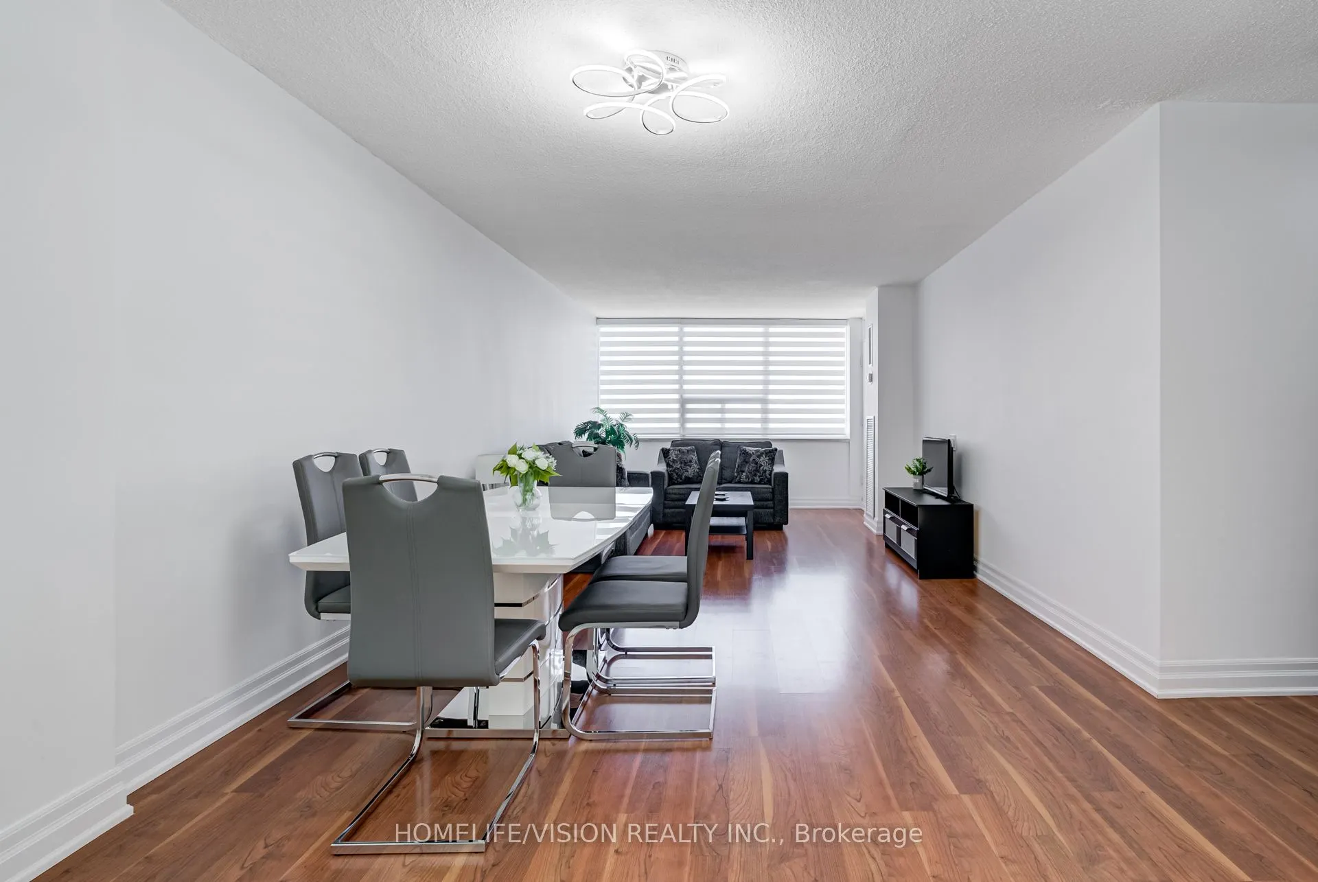 25 Silver Springs Boulevard, #905
