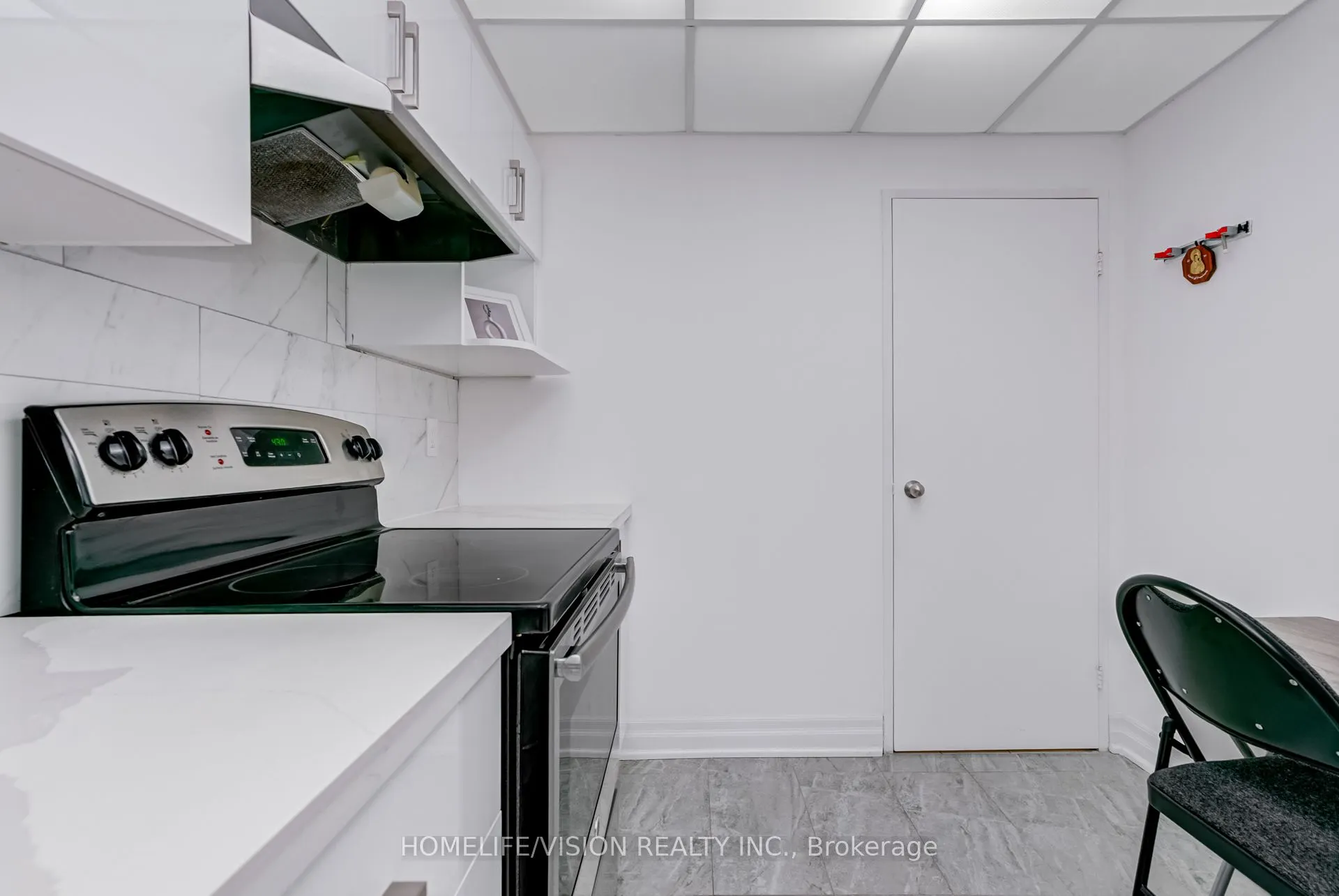 25 Silver Springs Boulevard, #905
