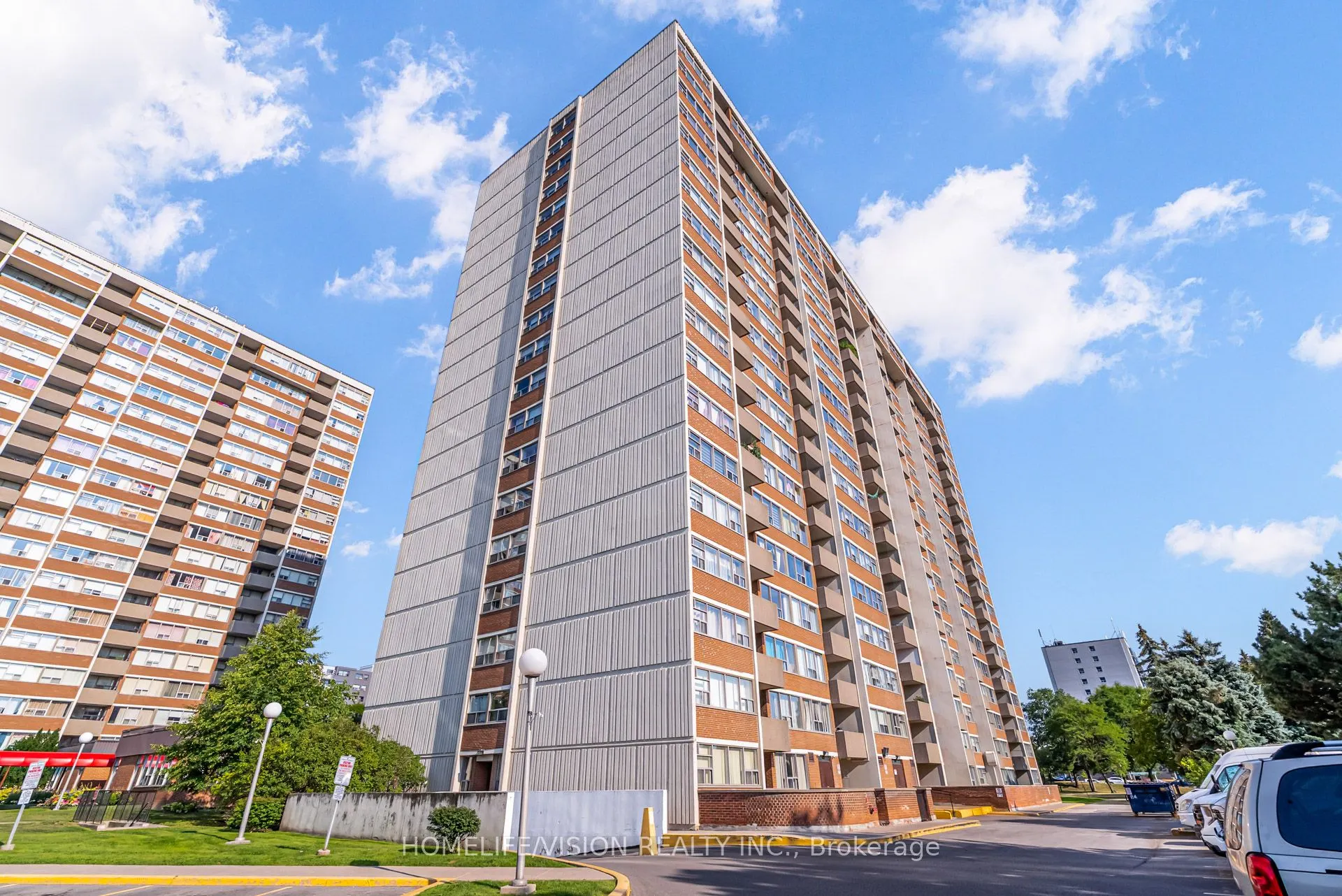 25 Silver Springs Boulevard, #905