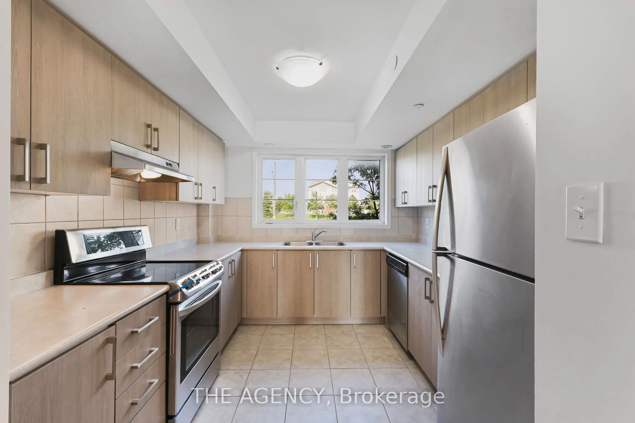 2566 Rosedrop Path, #168