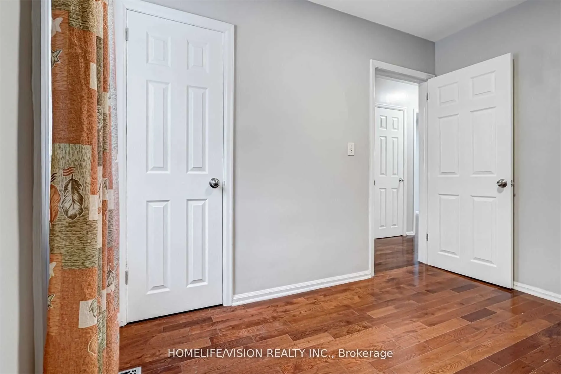 65 Ellington Drive E, #Main